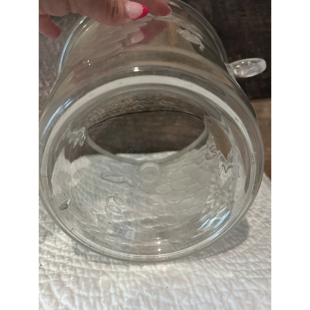 Vintage Acrylic Wine Chiller Ice Bucket – Embossed Grape‎ Design, Barware